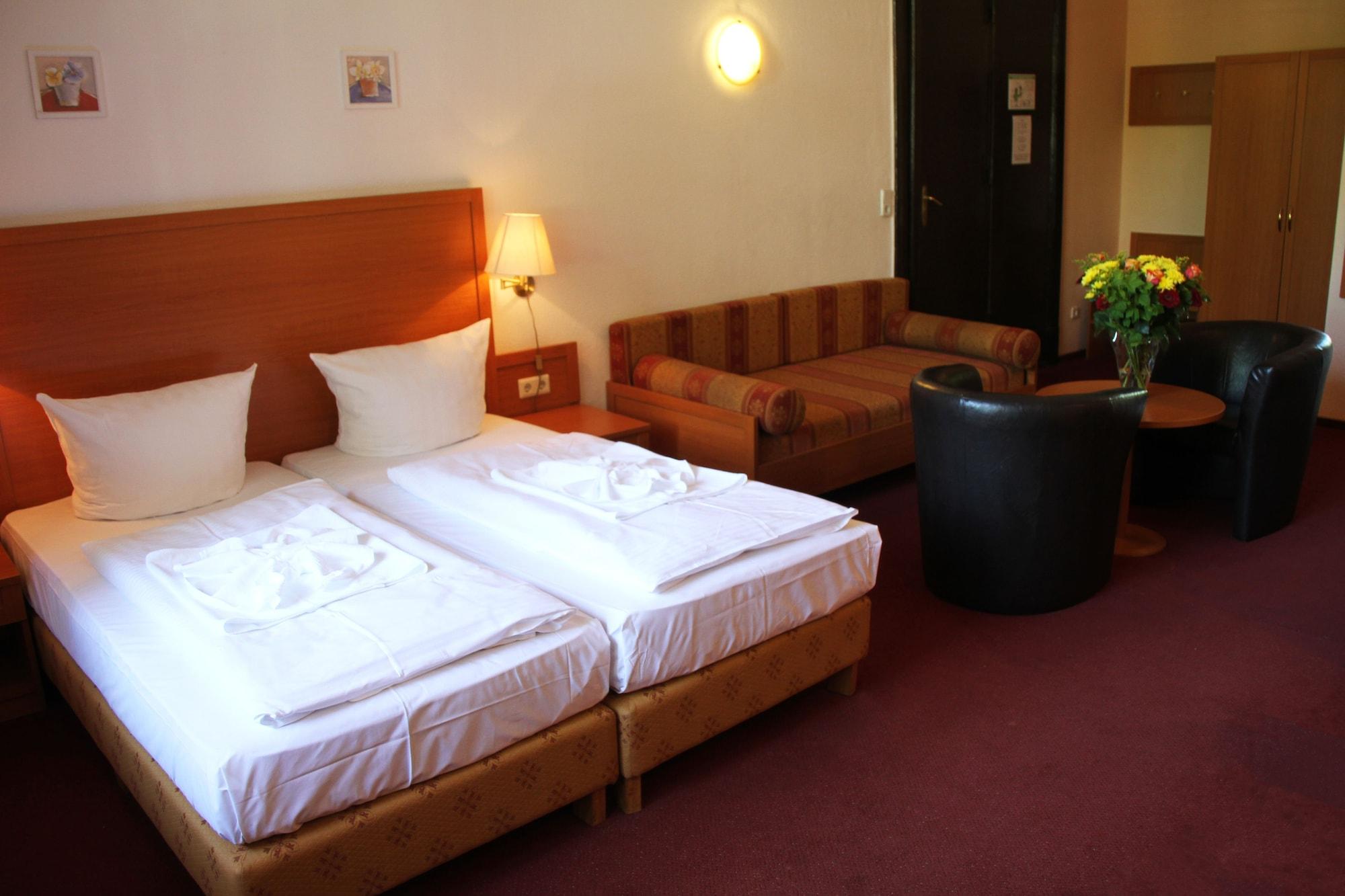 Hotel Aster an der Messe Berlin Exterior foto